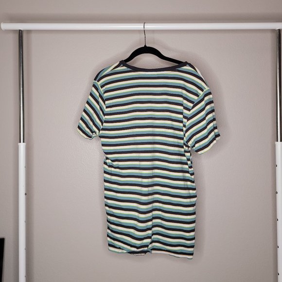 Vans Apparel Mens High Quality Striped T-Shirt - Size: Small - Picture 2 of 3